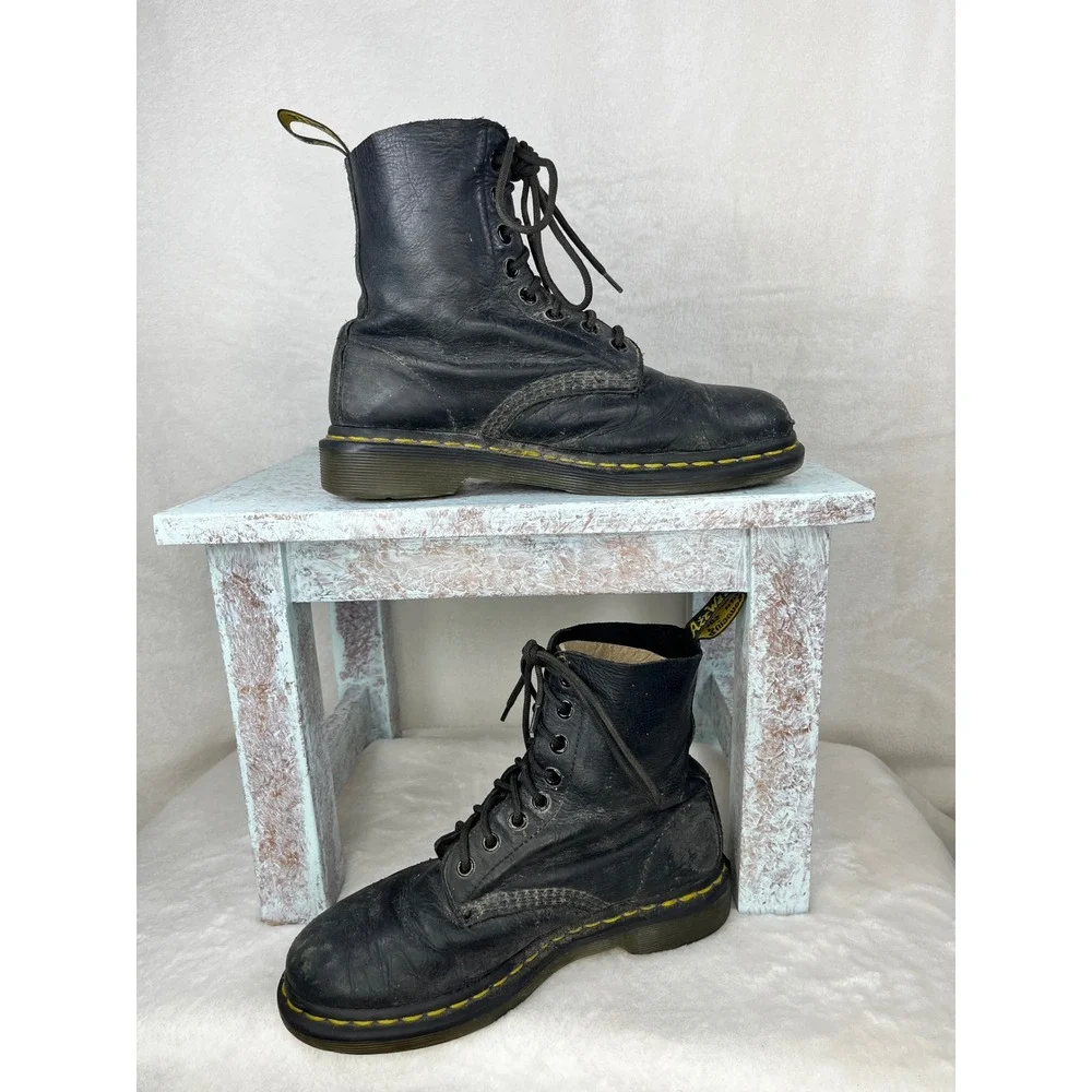 Dr Martens Leather Ankle Boots Black AirWair Bouncing‎ Soles Combat Boots